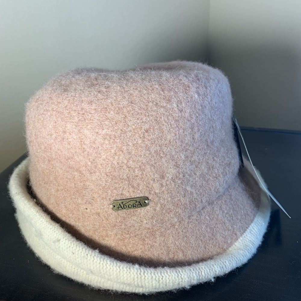 Adora Hat NWT